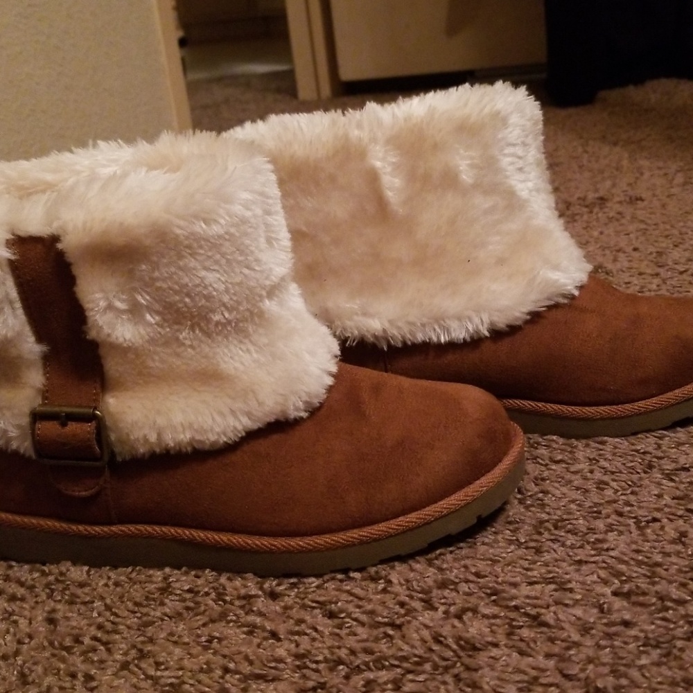 Chestnut brown faux fur ankle boots